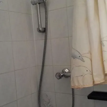 Le Provence Studio Equipe 2 Personnes Balcon, Wifi, Parking דירה *